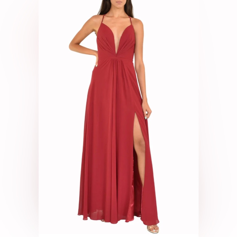 NWT Sexy Plunging Neck Chiffon Party Gown